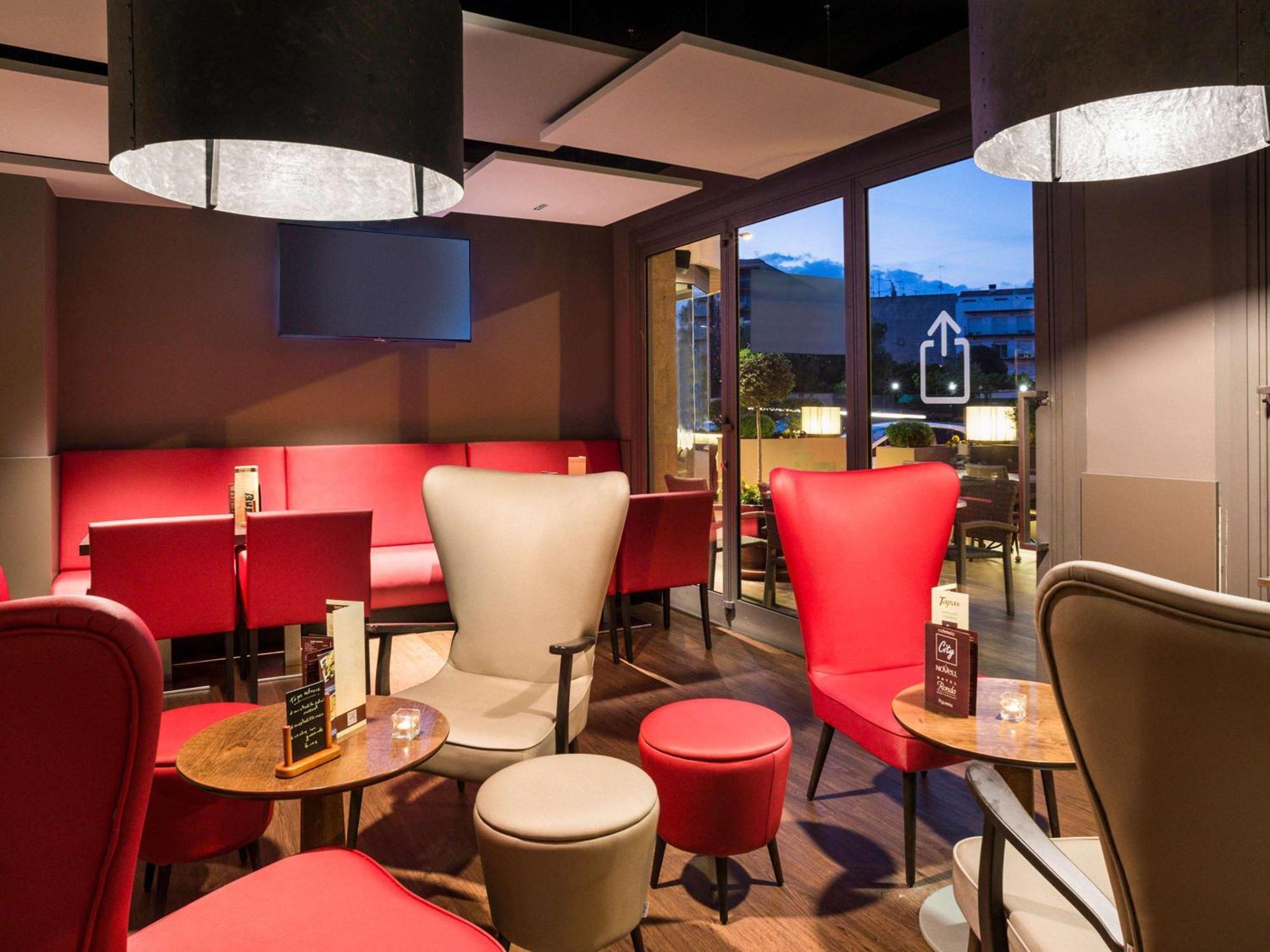 Ibis Styles Figueres Ronda Hotel Exterior foto