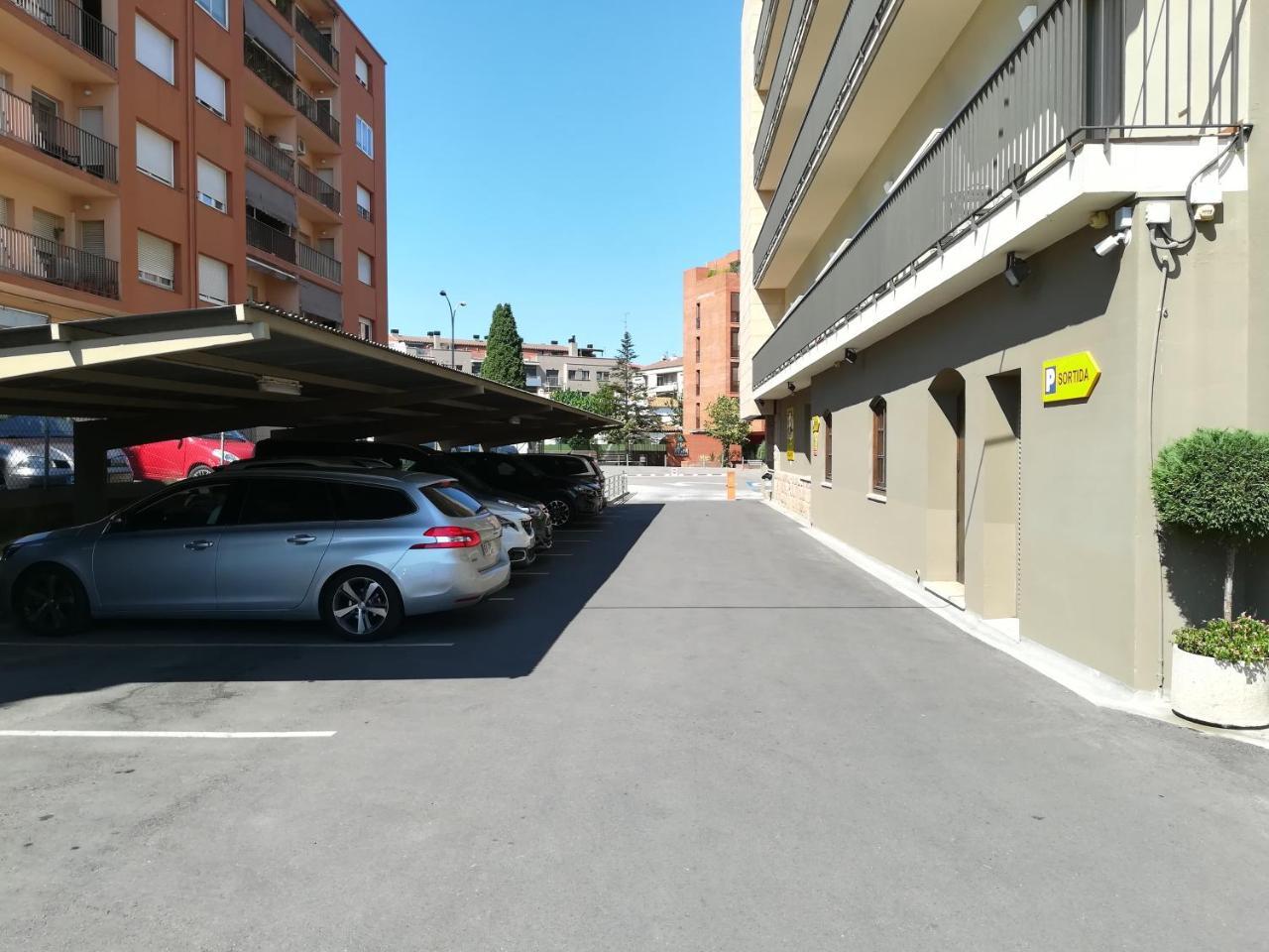 Ibis Styles Figueres Ronda Hotel Exterior foto